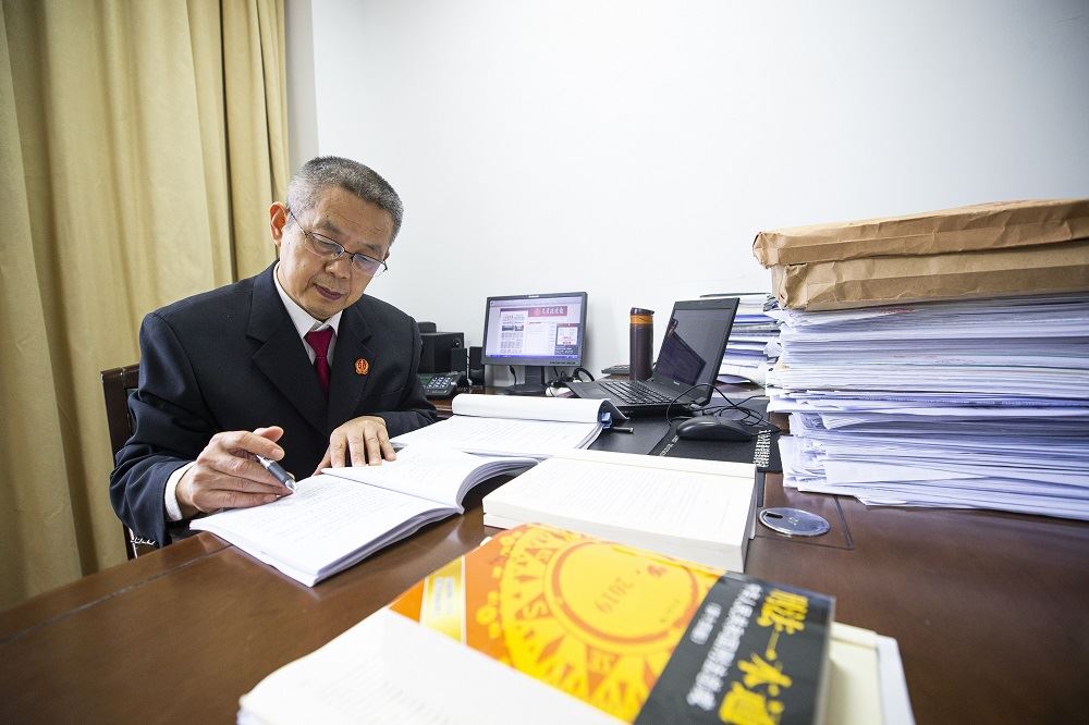 杨汉平 (3).jpg 杨汉平 (3).jpg